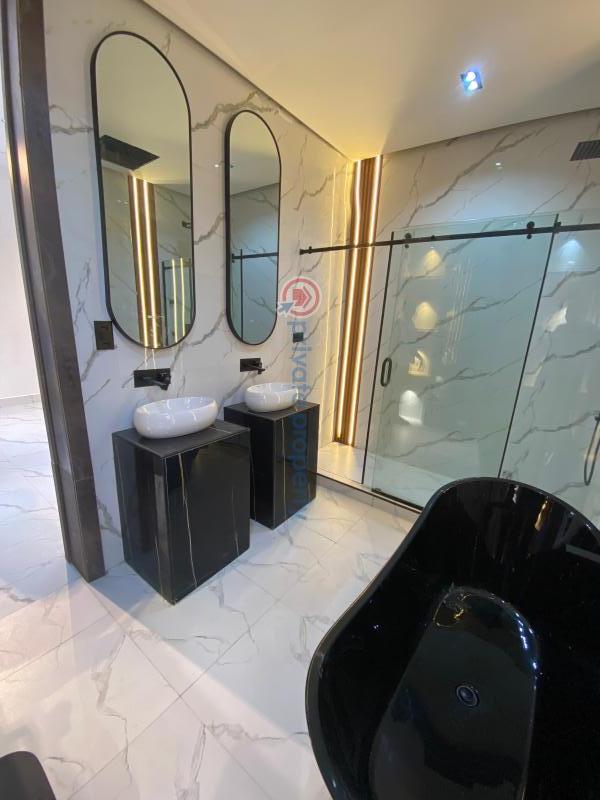 5 bedroom Detached Duplex For Sale Chevron Drive Lekki Lagos - 2