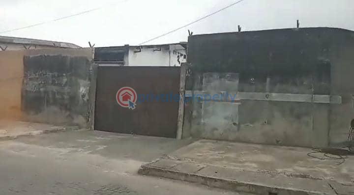 Warehouse For Sale Off Apapa Oshodi Expressway Lagos - 1