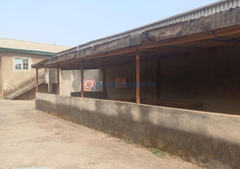 Commercial Property For Rent Old Ife Road, Close To Iwo Road* Ibadan Oyo - 1