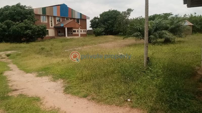 Warehouse For Sale Sagamu Inter Change. Oke Mosan Abeokuta Ogun - 3