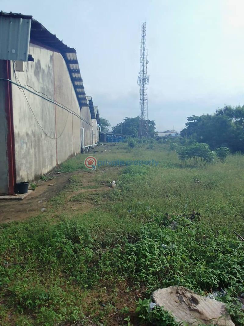 Warehouse For Sale Near Navy Town Apapa Lagos - 3