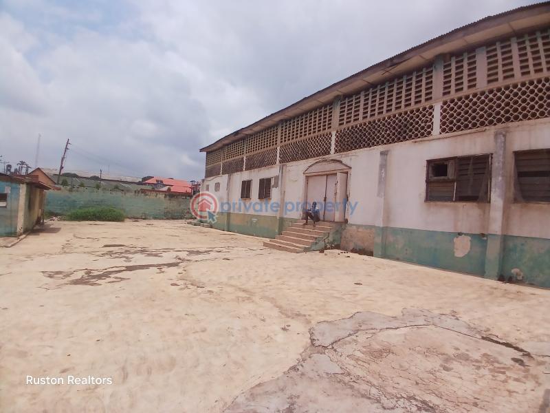 Factory For Sale New Garade,podo Challenge Ibadan Oyo - 0