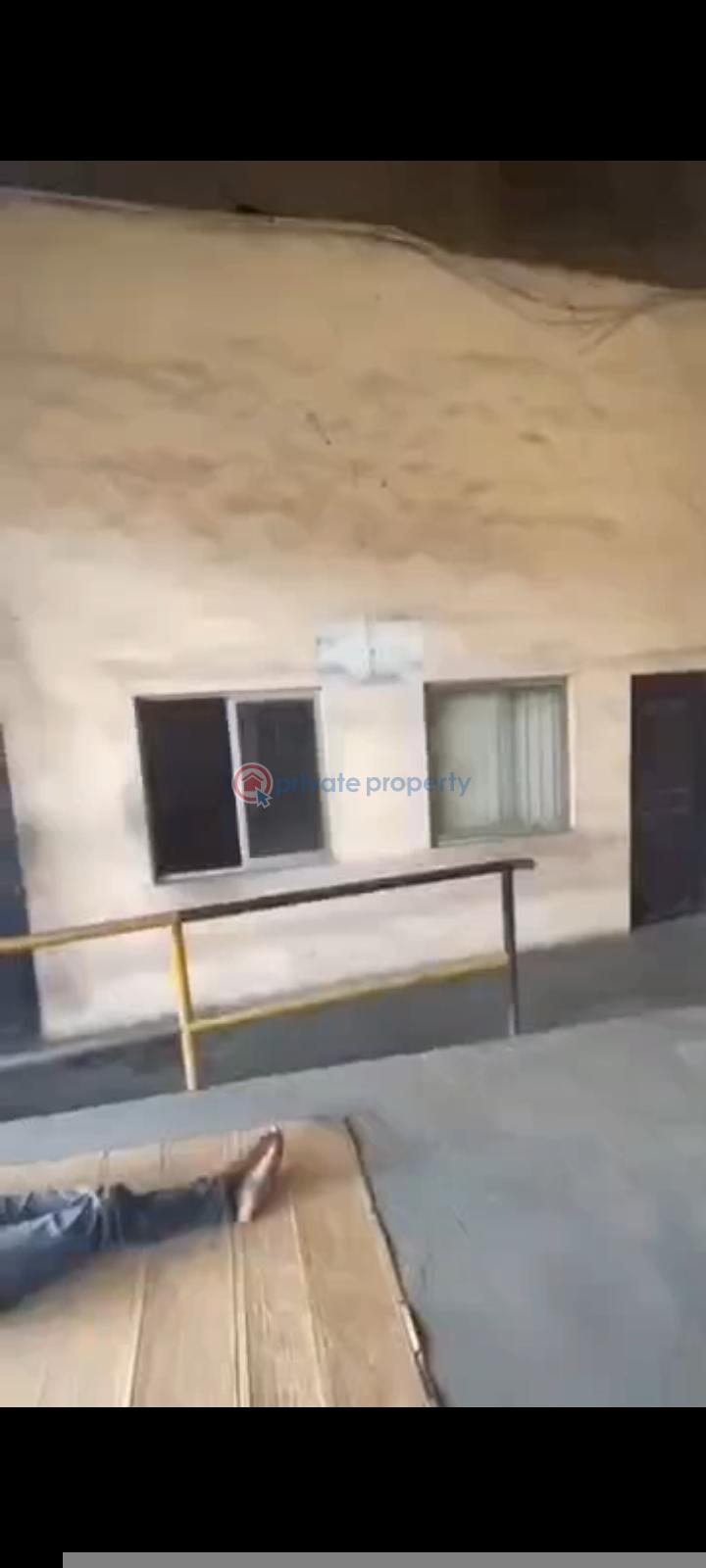 Warehouse For Rent Industrial Avenue, Ilupeju Industrial Estate Ilupeju Lagos - 4