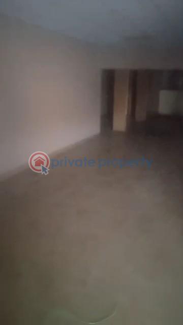 Warehouse For Rent Major Road Itire-Ikate Surulere Lagos - 2