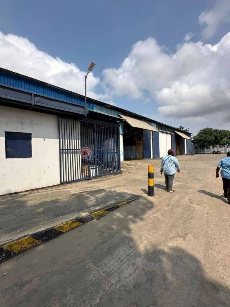 Warehouse For Sale Off Billings Way, Ikeja Ikeja Lagos - 3