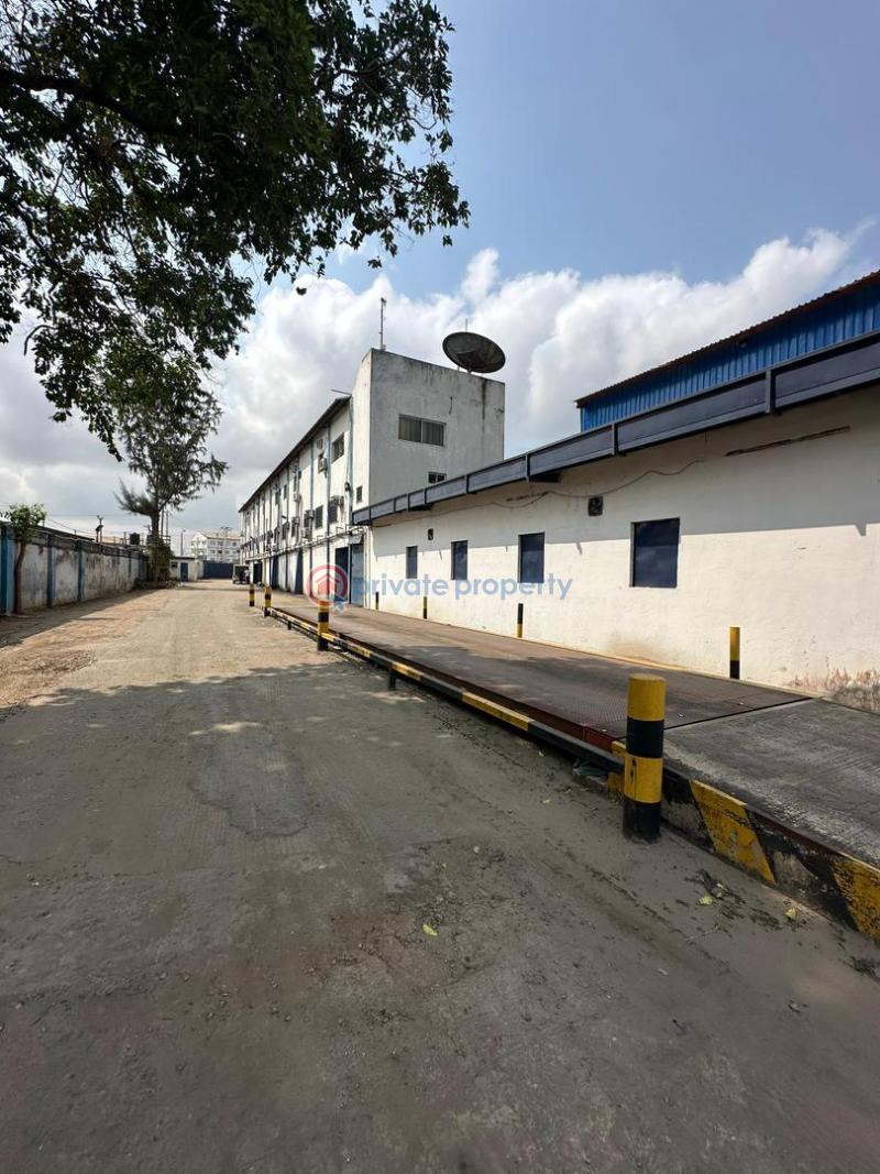 Warehouse For Sale Off Billings Way, Ikeja Ikeja Lagos - 9