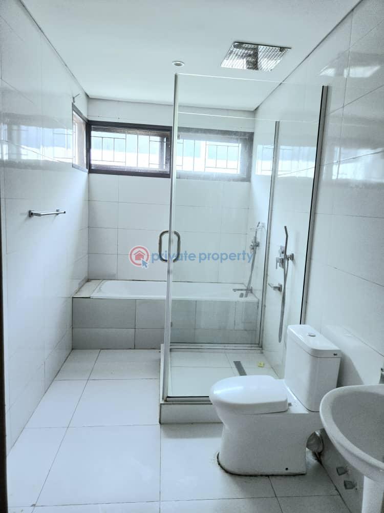 Water front service 4-bedroom terrace - 14 4 bedroom Terraced Duplex For Rent Lekki Phase 1 Lagos - 14