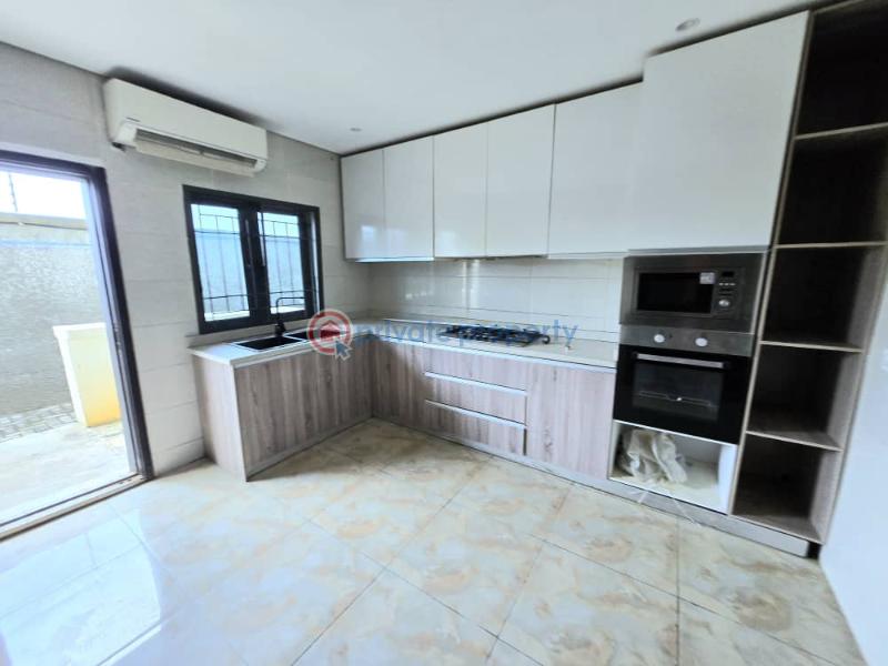 Water front service 4-bedroom terrace - 17 4 bedroom Terraced Duplex For Rent Lekki Phase 1 Lagos - 17