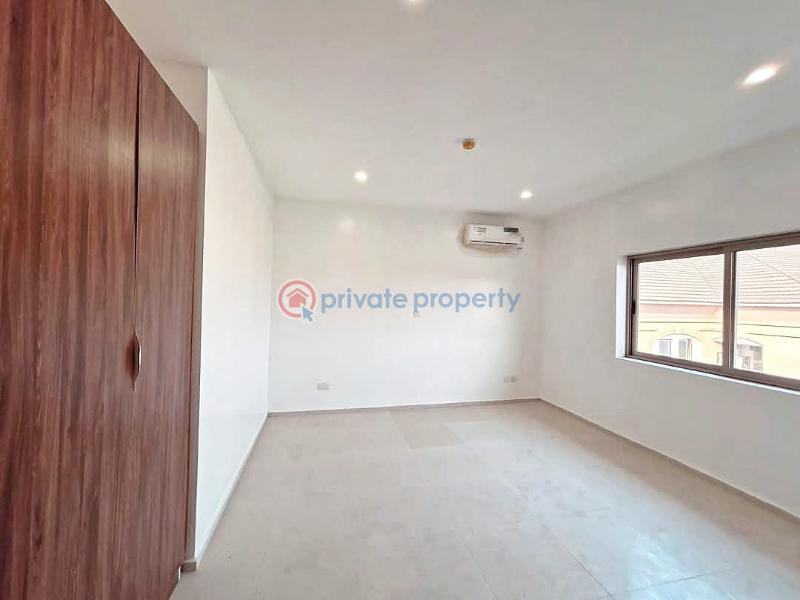 Waterfront 3 bedroom penthouse for sale - 10 3 bedroom Flat & Apartment For Sale Banana Island Ikoyi Lagos - 10