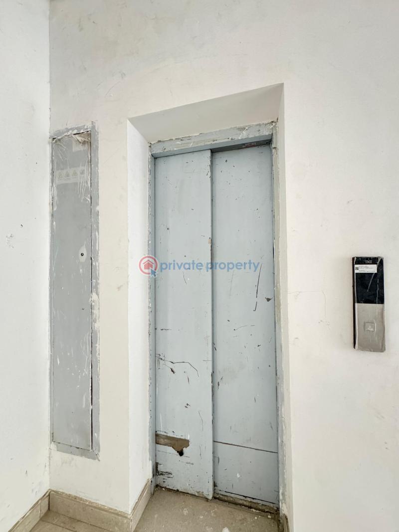 Waterfront 5 bedroom terraced duplex with swimming pool, gym and bq - 8 5 bedroom Terraced Duplex For Sale Banana Island Ikoyi Lagos - 8