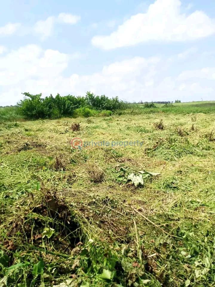 Waterfront: fenced and gated bare land along ozumba mbadiwe, - 1 Mixed use Land For Sale Ozumba Mbadiwe Victoria Island Lagos - 1