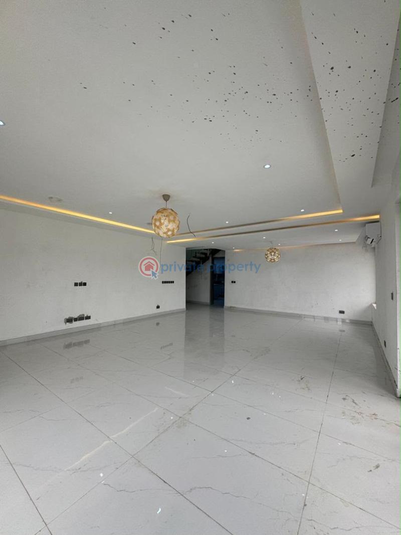 4 bedroom Maisonette For Rent Macpherson Off Bourdillon Ikoyi Lagos - 9