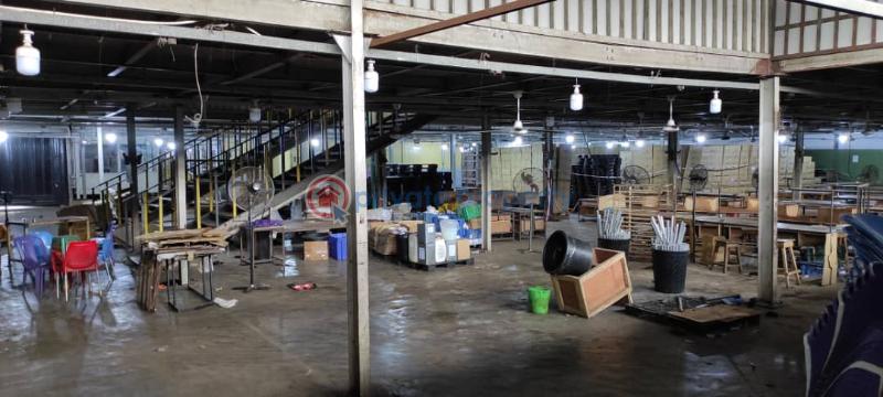 Wearhouse factory on two floors.7689sqm land. building space 12978sqm - 4 Factory For Sale Mushin By Ilupeju Mushin Lagos - 4