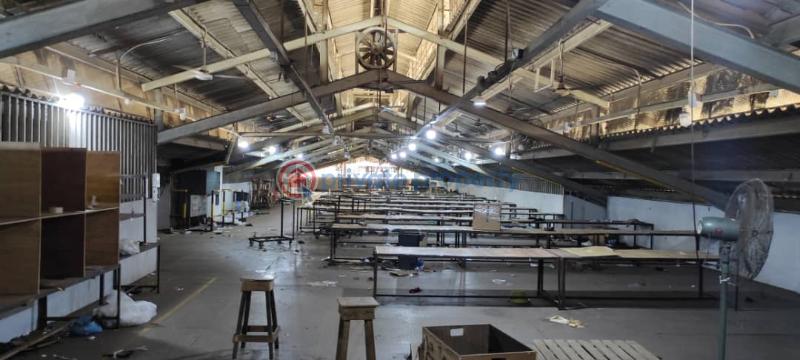 Wearhouse factory on two floors.7689sqm land. building space 12978sqm - 1 Factory For Sale Mushin By Ilupeju Mushin Lagos - 1