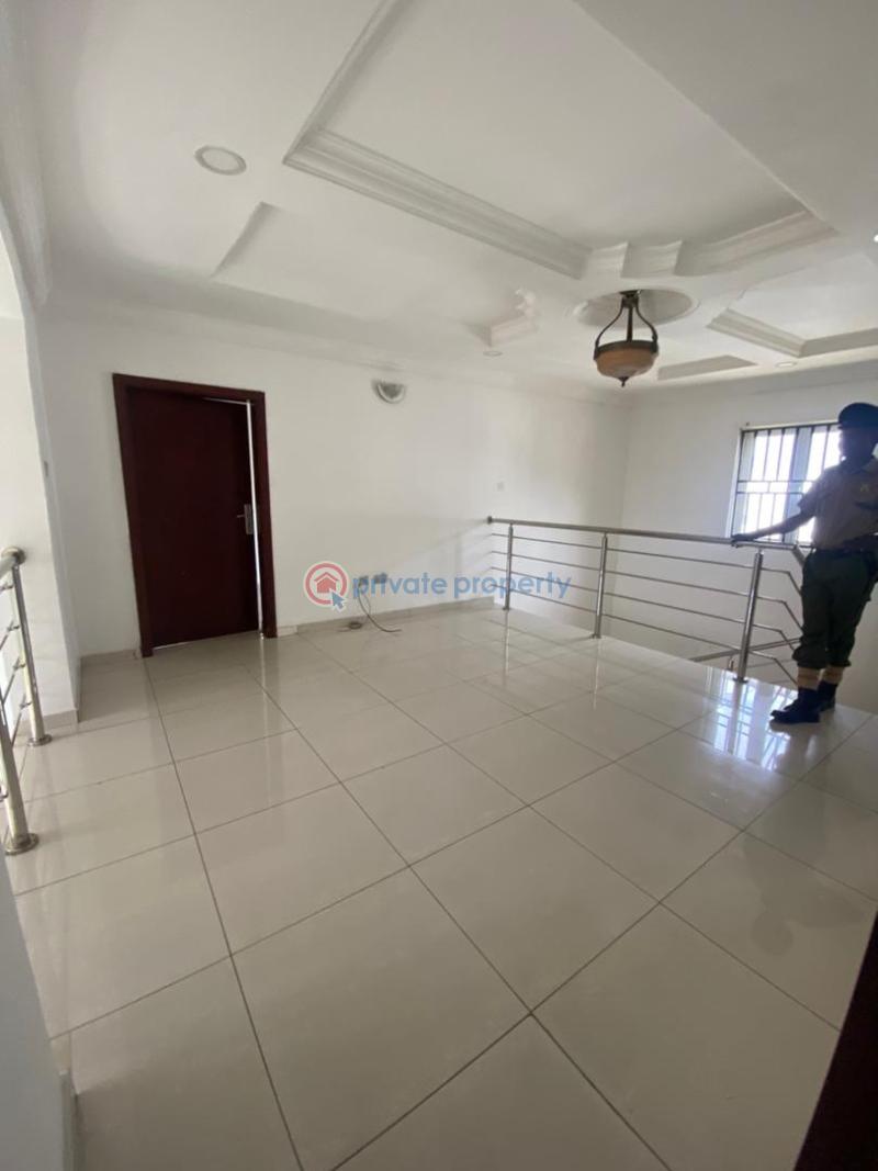 Detached Duplex For Rent Lekki Phase 1 Lagos - 10