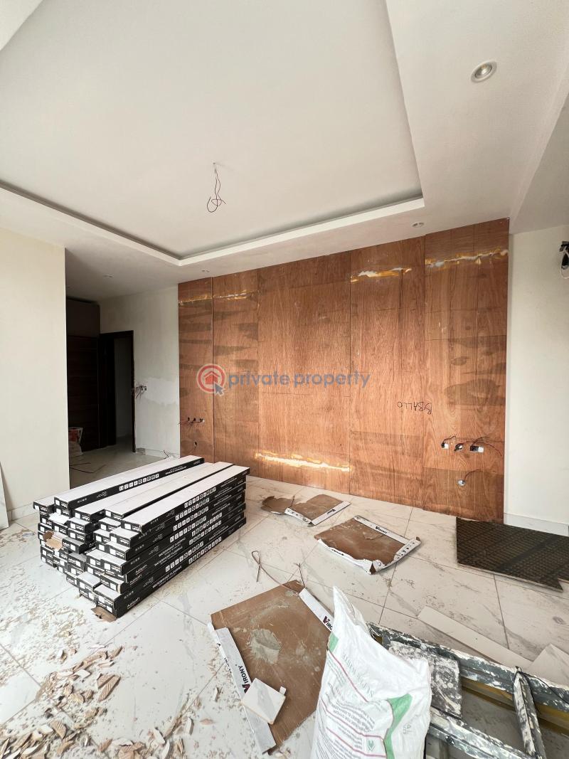 Well built 2 and 3 bedroom apartment with swimming pool, gym and elevator for investment - 7 2 bedroom Flat & Apartment For Sale Ikate Lekki Lagos - 7