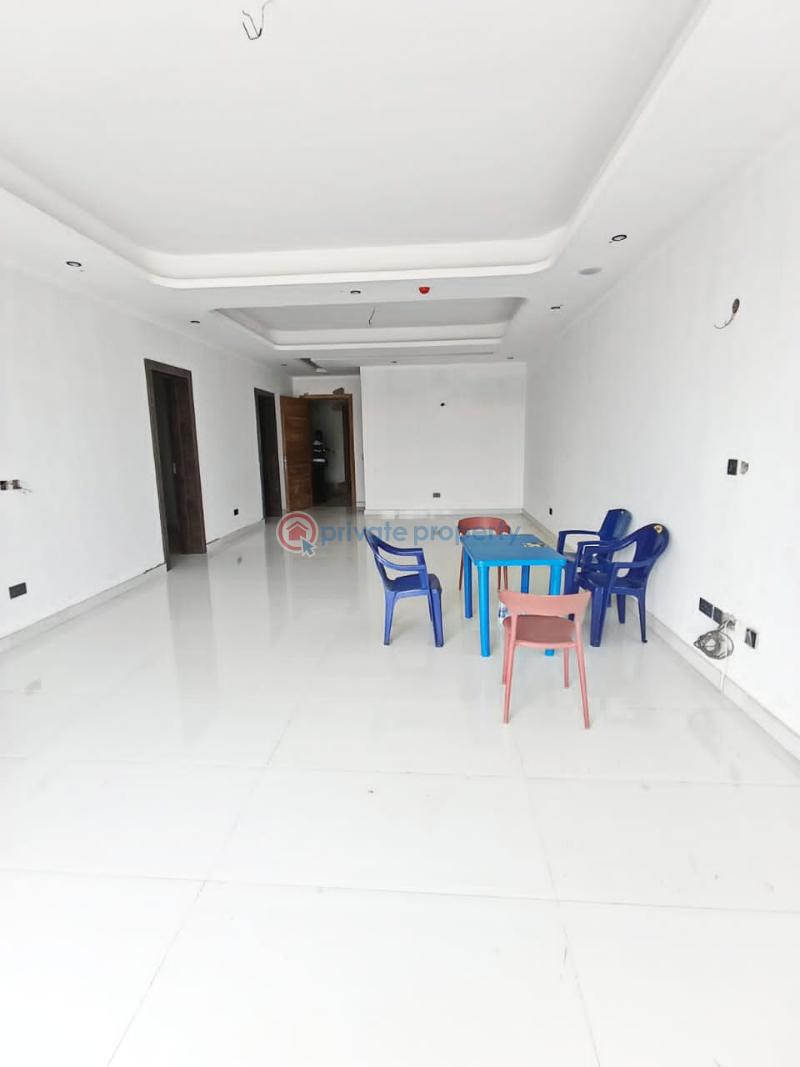 Well built 2 bedroom apartment in a secured estate - 3 2 bedroom Flat & Apartment For Sale Lekki Phase 1 Lagos - 3