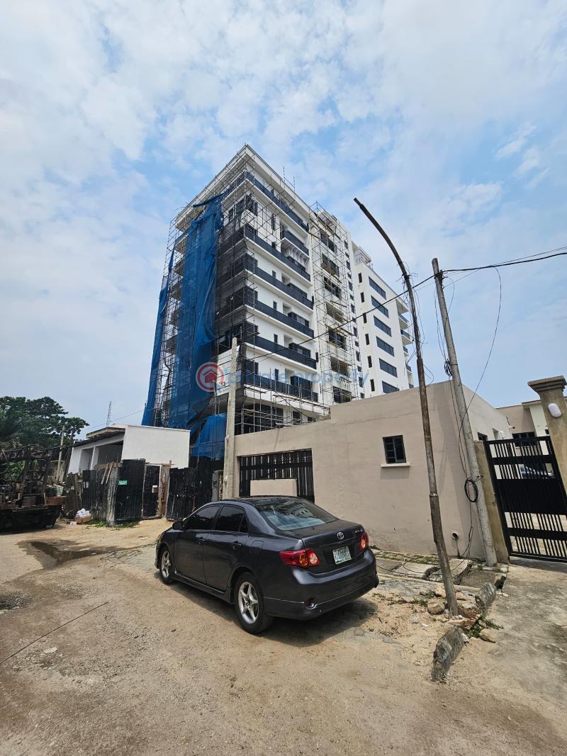 Well built 2 bedroom apartment with bq - 1 2 bedroom House For Sale Victoria Island Lagos - 1