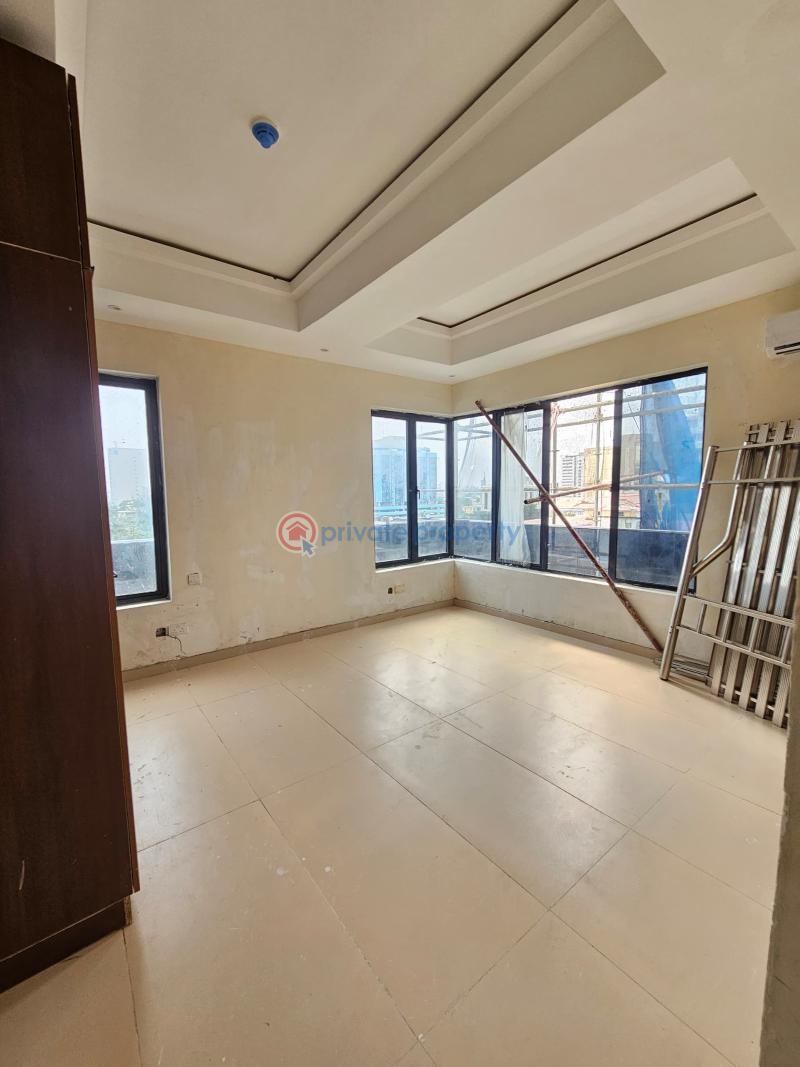 Well built 2 bedroom with bq - 5 2 bedroom House For Sale Victoria Island Lagos - 5
