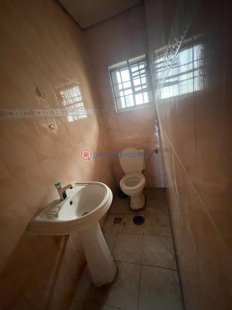 3 bedroom Block Of Flats For Rent Ajah Lagos - 8
