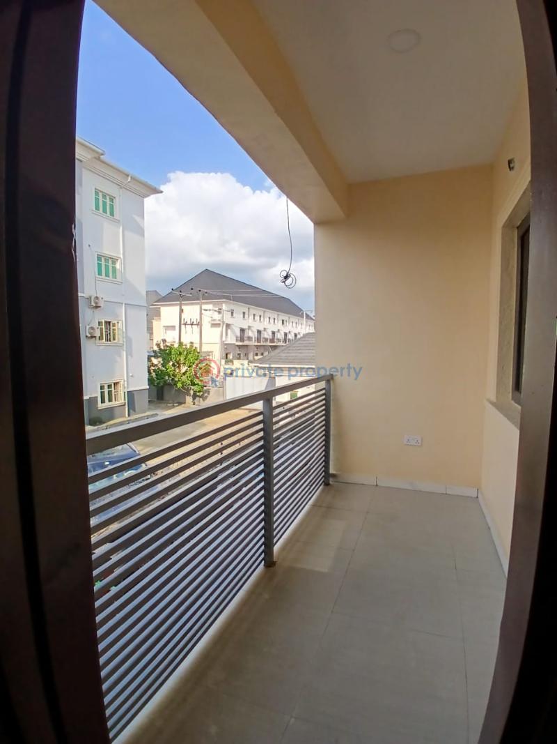 3 bedroom Block Of Flats For Rent Jahi Abuja Phase 2  - 4