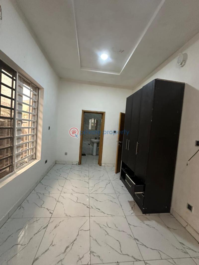 3 bedroom Block Of Flats For Rent Victoria Island Lagos - 10
