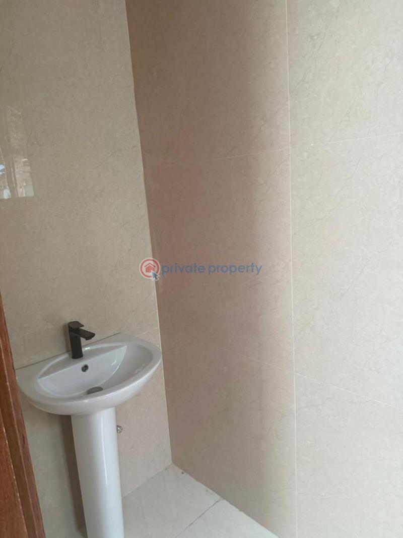Well-built 3bedroom maisonette+bq+swimming pool+gym+elevator - 8 3 bedroom Maisonette For Rent Off Glover Old Ikoyi Lagos - 8
