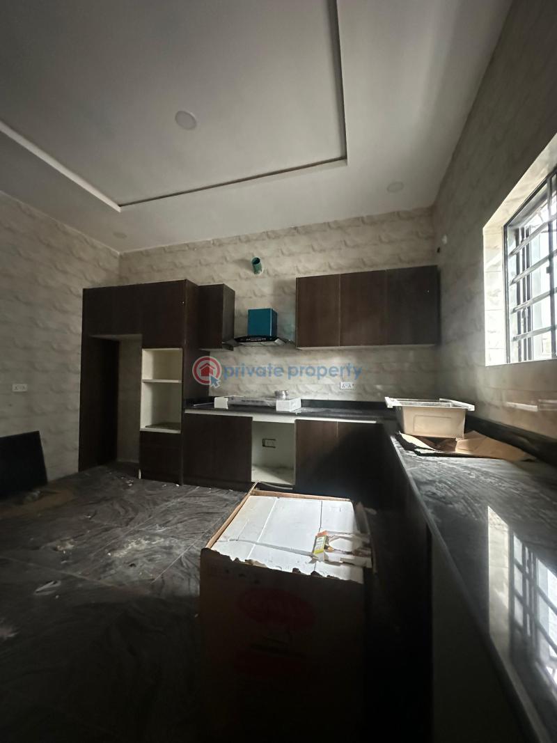 Well built 3bedroom semi detached duplex - 7 3 bedroom Semi detached Duplex For Rent Osapa London Lekki Lagos - 7