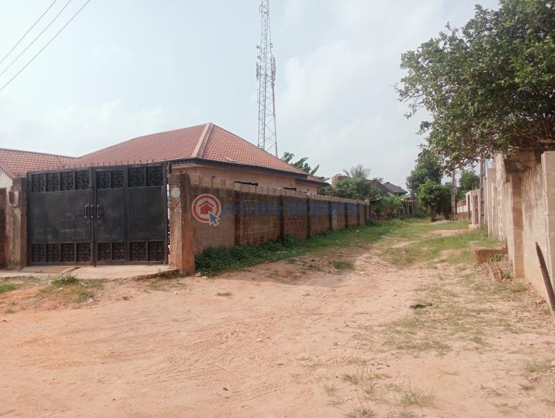 4 bedroom Detached Bungalow For Sale Makogi Magboro Lagos Extension Ogun - 1