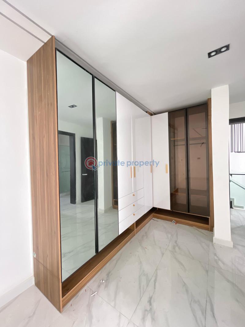 Well built 4 bedroom semi detaced duplex with bq - 6 4 bedroom Semi detached Duplex For Sale Ikate Lekki Lagos - 6