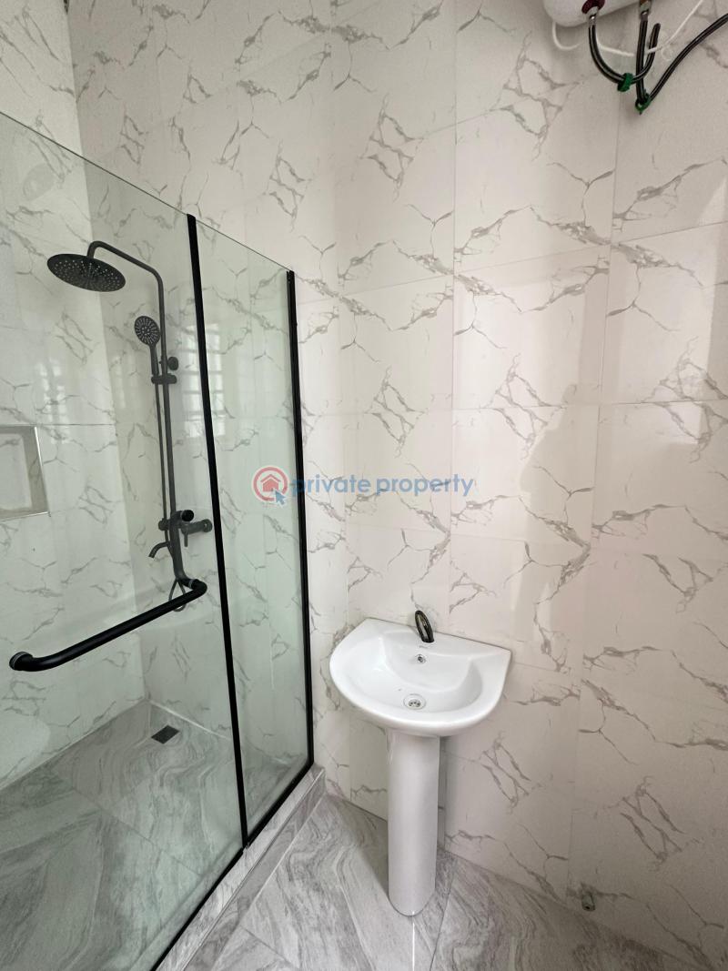 4 bedroom Semi detached Duplex For Sale 2nd Toll Gate Chevron Drive Lekki Lagos - 5