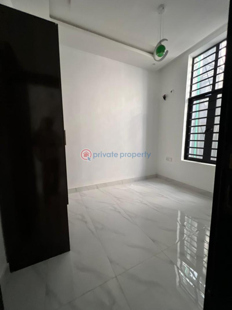 4 bedroom Semi detached Duplex For Sale Chevron Drive Lekki Lagos - 6