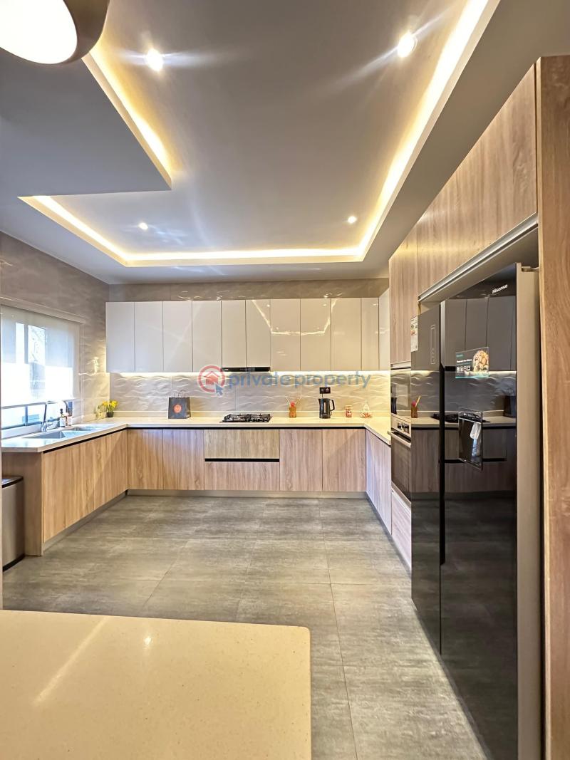 4 bedroom Terraced Duplex For Sale New Road Lekki Lagos - 5