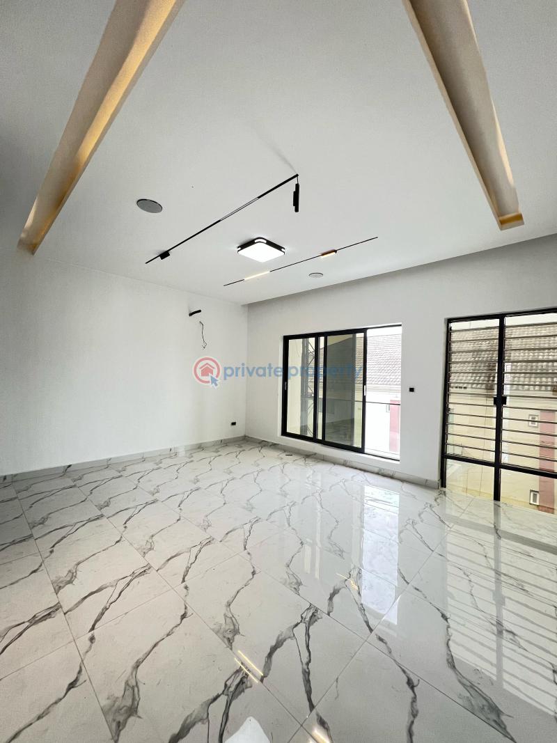 Well built 4 bedroom terraced duplex with bq, communal swimming pool in an estate - 5 4 bedroom Detached Duplex For Sale Osapa London Lekki Lagos - 5