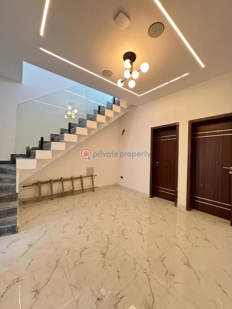 Well built 4 bedroom terraced duplex with bq, communal swimming pool in an estate - 4 4 bedroom Detached Duplex For Sale Osapa London Lekki Lagos - 4