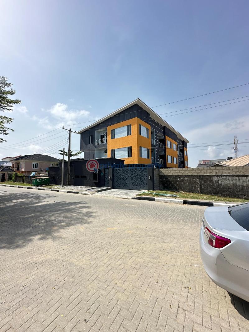 4 bedroom Terraced Duplex For Sale New Road Lekki Lagos - 3