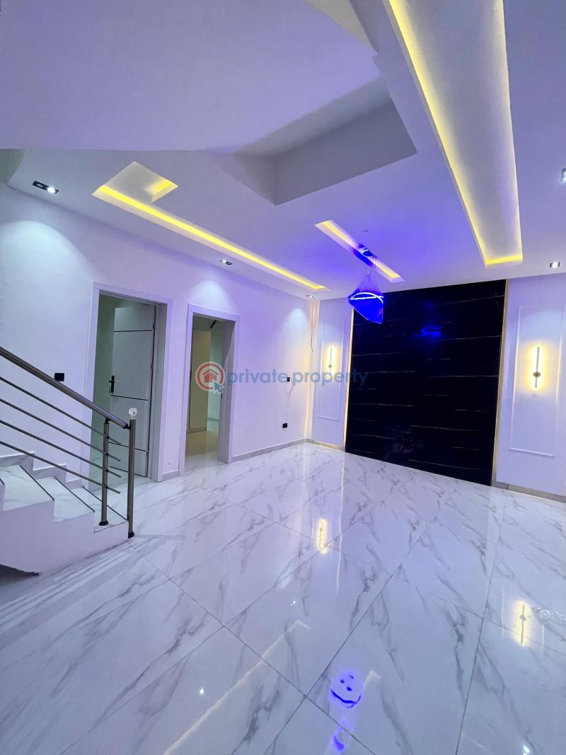 4 bedroom Terraced Duplex For Sale Estate Lekki Lagos - 2