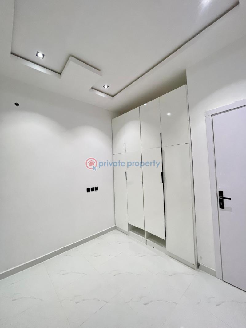 4 bedroom Terraced Duplex For Sale Estate Lekki Lagos - 12