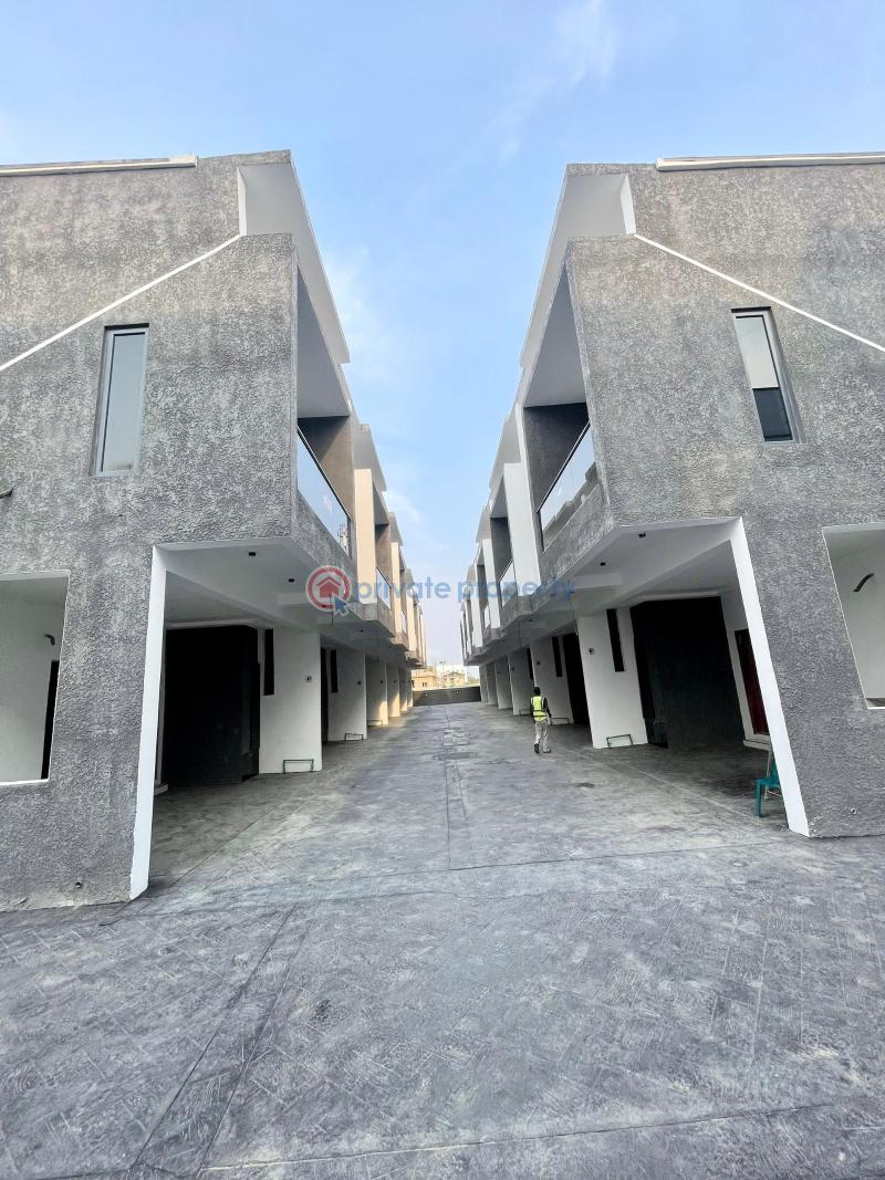 4 bedroom Terraced Duplex For Sale Estate Lekki Lagos - 13