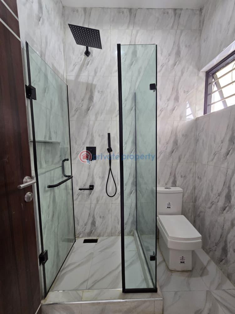 4 bedroom Terrace For Sale Estate Osapa Lekki Lagos - 18