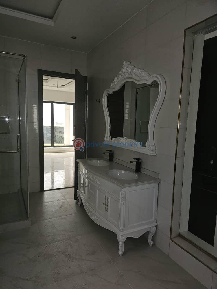 Well built 5 bedroom detached duplex with bq - 5 5 bedroom Detached Duplex For Sale Magodo Phase 2, Kosofe/Ikosi Lagos - 5