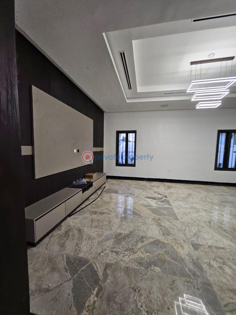 5 bedroom Detached Duplex For Sale Ikeja GRA Lagos - 0