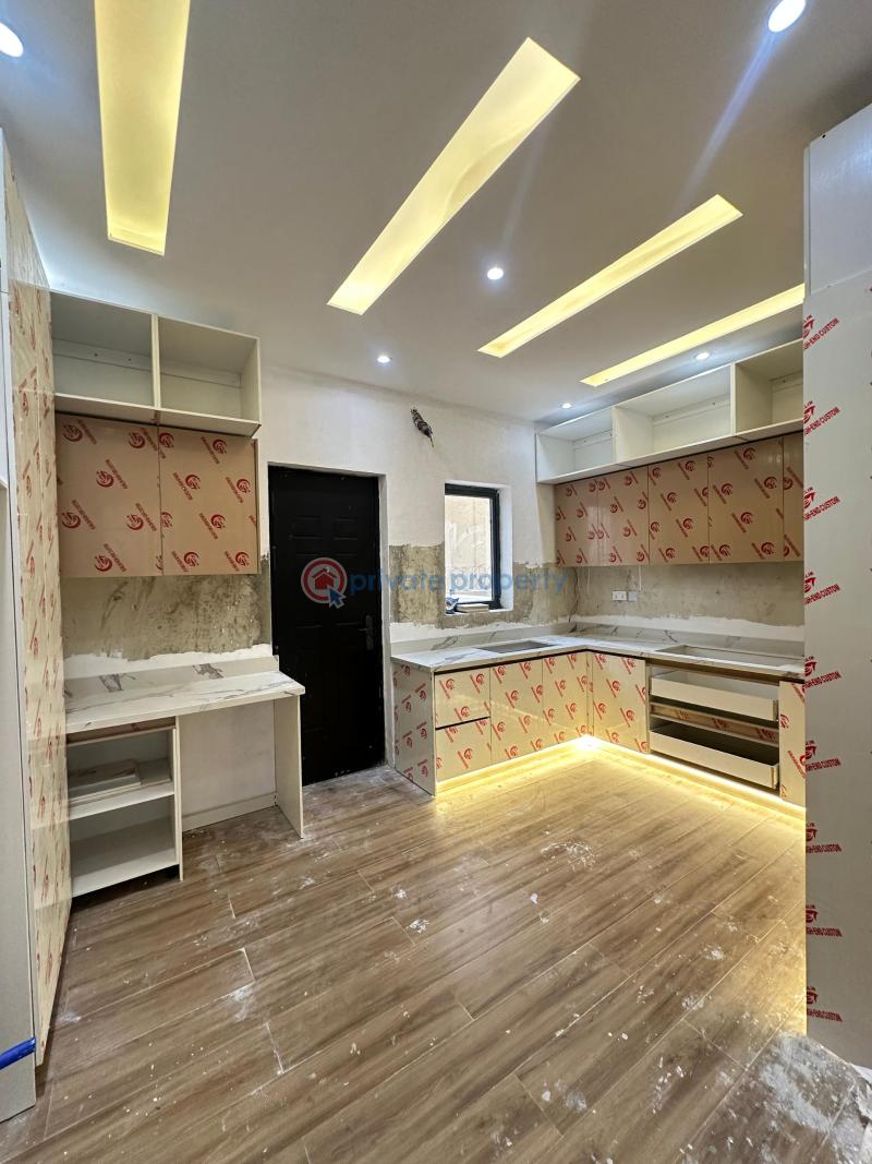 Well built 5 bedroom semi-detached duplex - 8 5 bedroom Semi detached Duplex For Sale Idado Lekki Lagos - 8