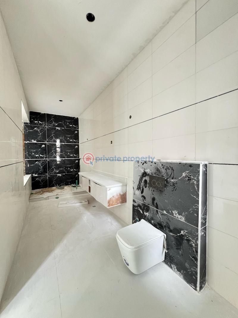 Well built 5 bedroom terraced duplex with bq, swimming pool and gym - 8 5 bedroom Terraced Duplex For Sale Ikate Lekki Lagos - 8