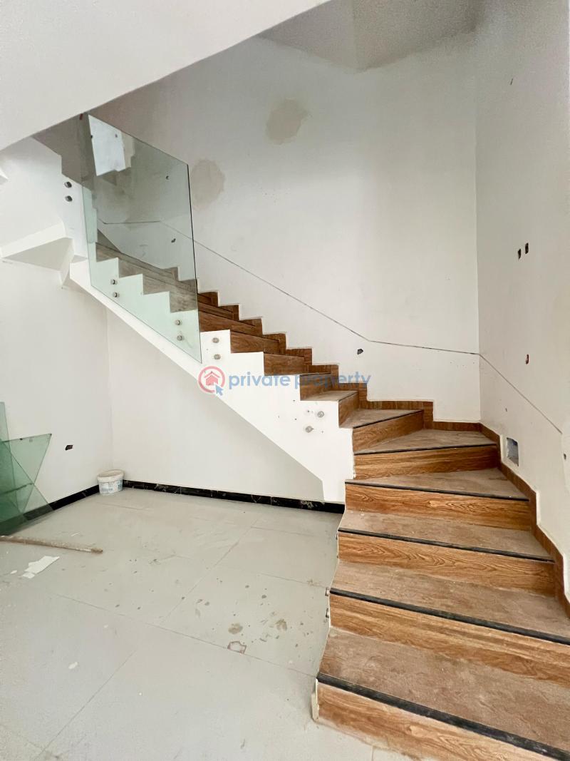 Well built 5 bedroom terraced duplex with bq, swimming pool and gym - 4 5 bedroom Terraced Duplex For Sale Ikate Lekki Lagos - 4