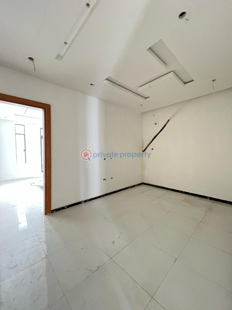 Well built 5 bedroom terraced duplex with bq, swimming pool and gym - 5 5 bedroom Terraced Duplex For Sale Ikate Lekki Lagos - 5