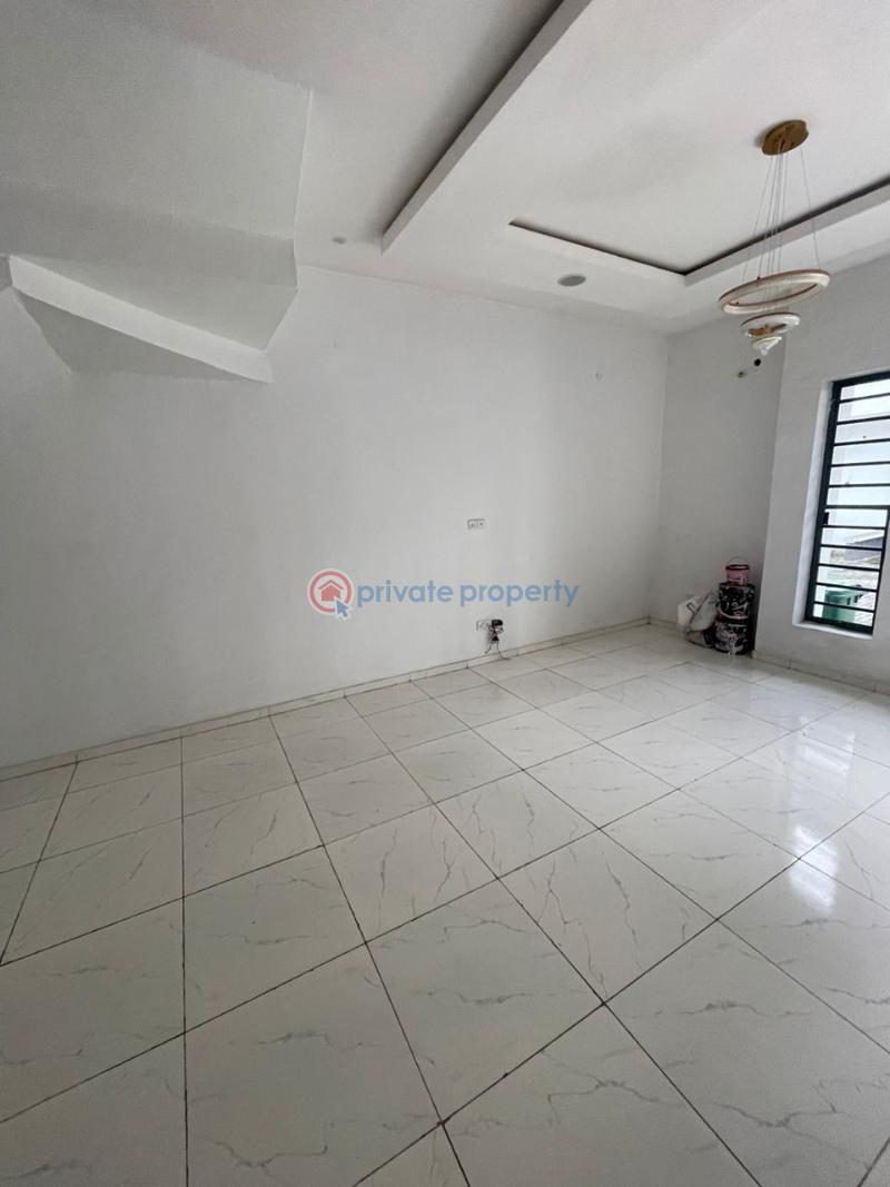 Well built & spacious mini flat with open plan kitchen- video available - 7 1 bedroom Mini Flat For Rent Royal Pine Estate Gate 3 Orchid Road Lekki Lagos - 7