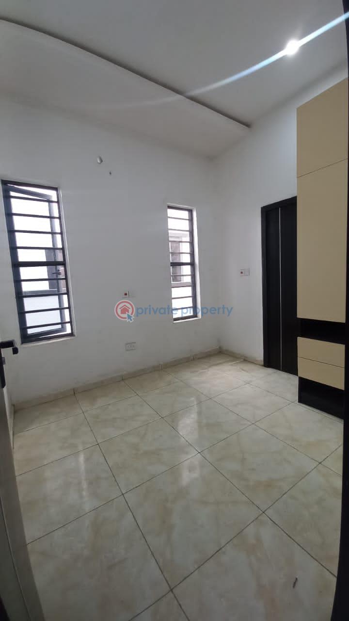 Well built & spacious mini flat with open plan kitchen- video available - 5 1 bedroom Mini Flat For Rent Royal Pine Estate Gate 3 Orchid Road Lekki Lagos - 5
