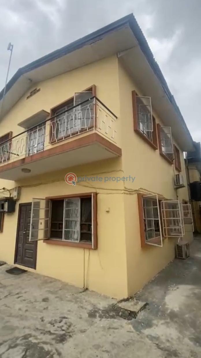 House For Sale Off Falolu Street Surulere Lagos - 1