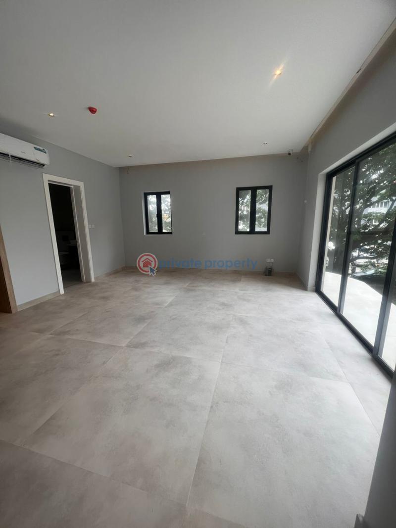 Well built and spacious  3 bedroom apartment - 5 Flat & Apartment For Sale Lekki Phase 1 Lagos - 5